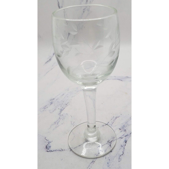 Set of 4 Vintage Etched Crystal Cordial Liquor Glasses Four Inch Stemware - Picture 3 of 11